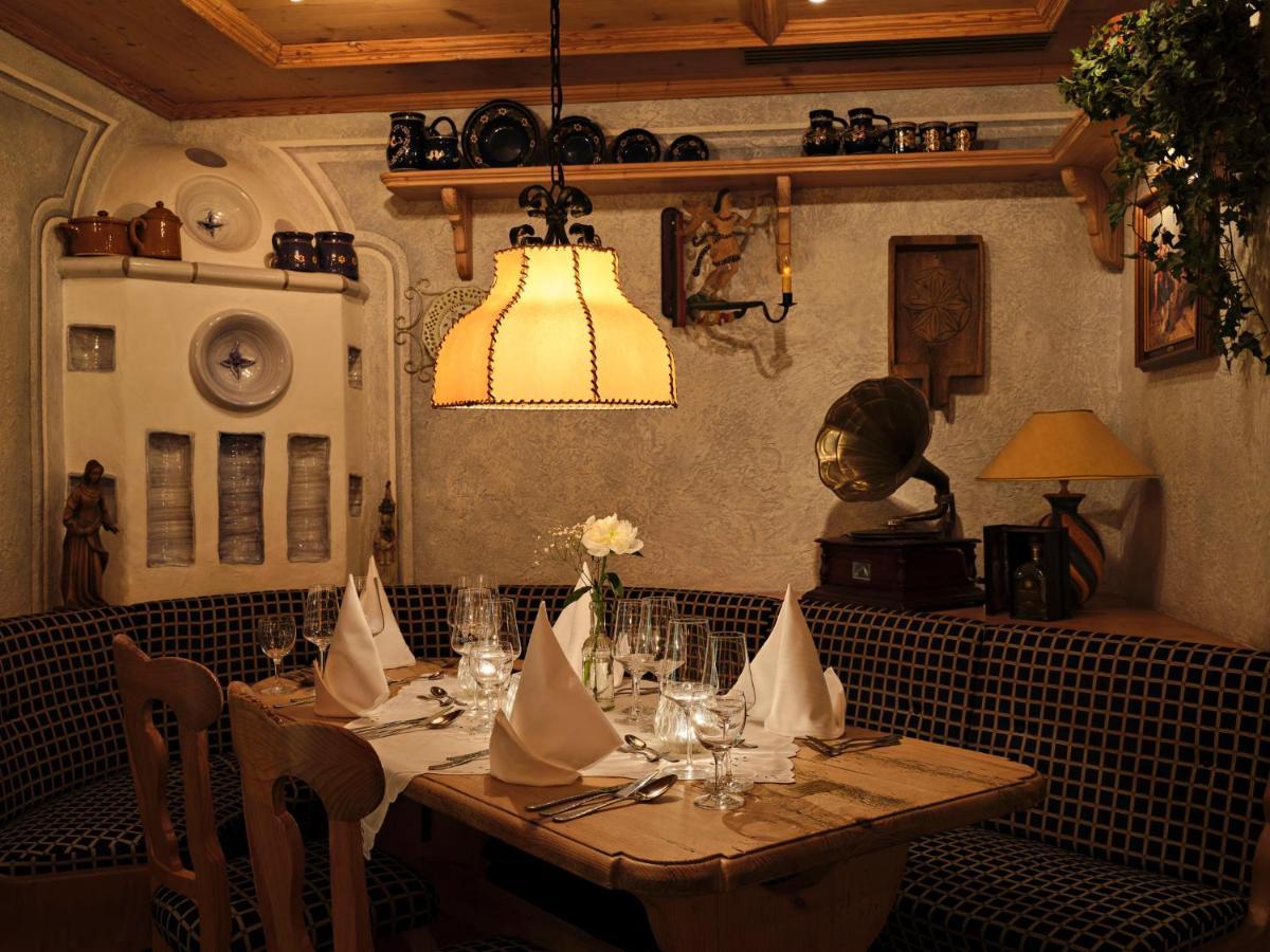 Hotel Restaurant Burg-Klause Exterior photo